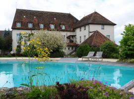 솔리유에 위치한 호텔 Hostellerie de la Tour d'Auxois