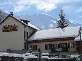 Hotel Val Joly