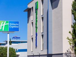 툴롱에 위치한 호텔 Holiday Inn Express Toulon - Est, an IHG Hotel