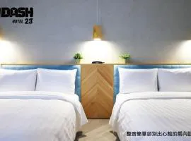 Dash 23 Hotel