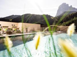 산타 크리스티나 인 발 가르데나에 위치한 호텔 Hotel Touring Dolomites