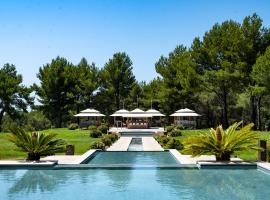 르 카스텔레에 위치한 호텔 L'Hôtel & Spa du Castellet