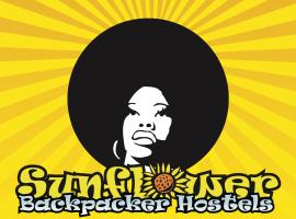 Sunflower Beach Backpacker Hostel & Bar, hôtel à Rimini