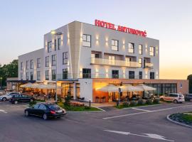 세스베테에 위치한 호텔 Antunović Hotel East