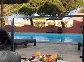 르 바카레스에 위치한 호텔 The Originals City, Relax'Otel & Spa, Le Barcarès