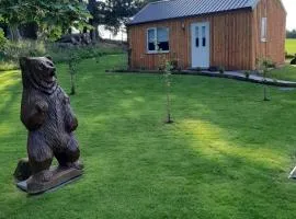 Beautiful studio chalet in the Highland, budget hotel in Inverness