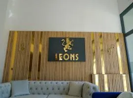LEONS HOTEL