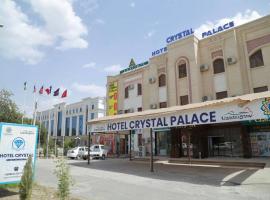 우르겐치에 위치한 호텔 Hotel crystal palace