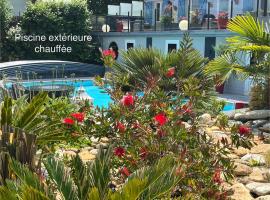 빌레쉬르메르에 위치한 호텔 Hotel la piscine
