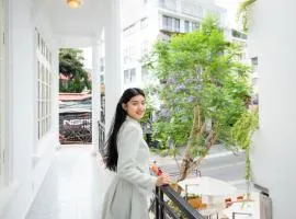 Thiên Hà Hotel