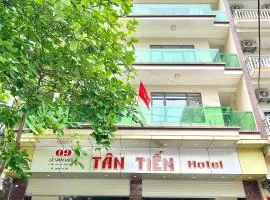 Tân Tiến Hotel