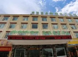 GreenTree Inn Tibet Nyingchi City Biji Shenshan，位于林芝的酒店