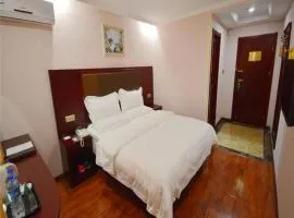 GreenTree Inn Yinchuan Pedestrian Street East Liqun Street Express Hotel，位于永宁的酒店