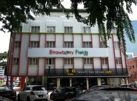 Hotel Strawberry Fields