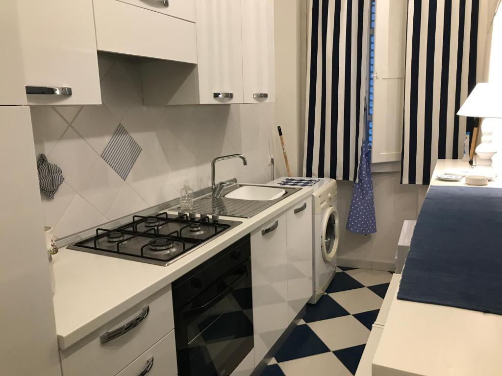 Light Blue Guest House ad Alghero - Appartamento centrale