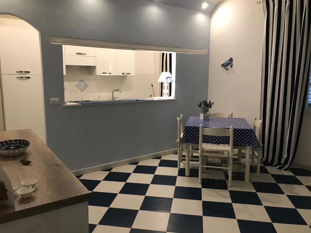 Light Blue Guest House ad Alghero - Appartamento centrale