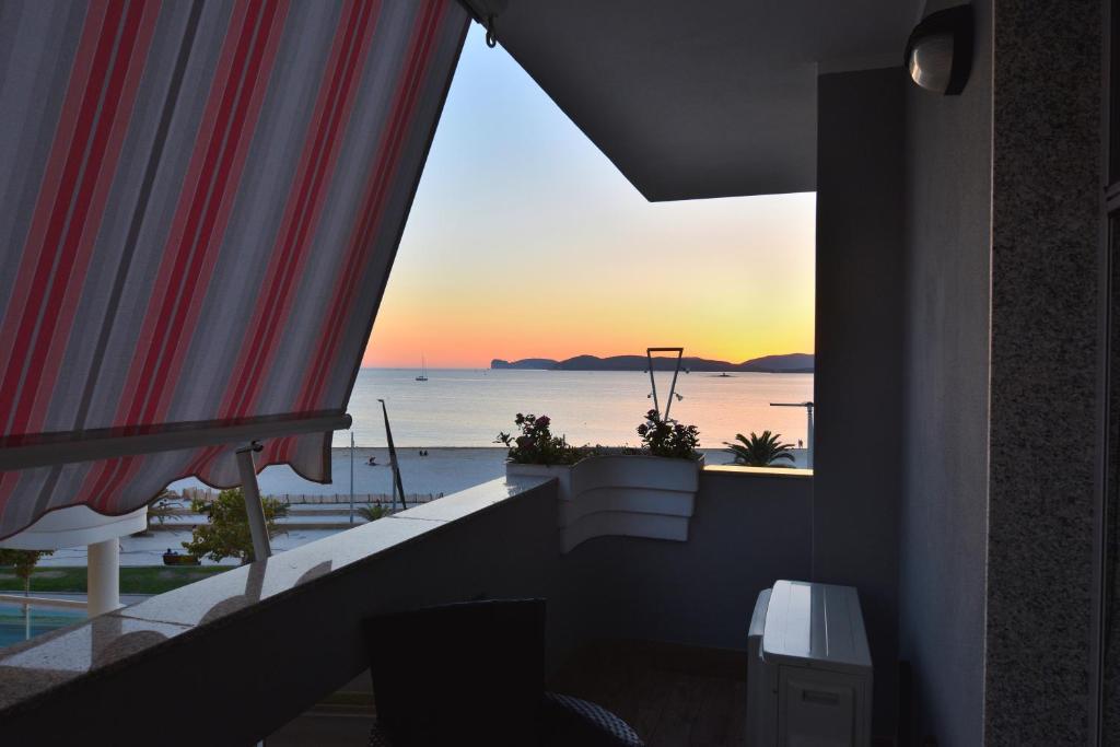 Starry Sky ad Alghero - Lussuoso B&B Fronte Spiaggia