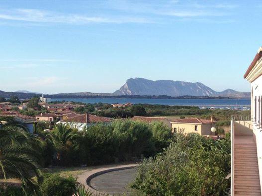 Nonna Antonietta a San Teodoro - Splendido panorama