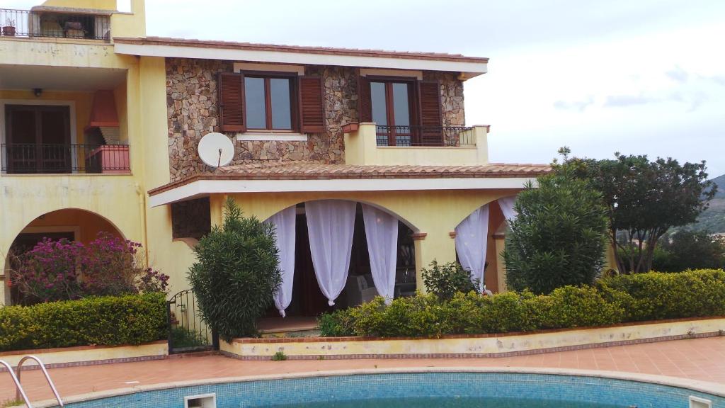 Villa Isabel a Villasimius - Esclusiva villa con piscina