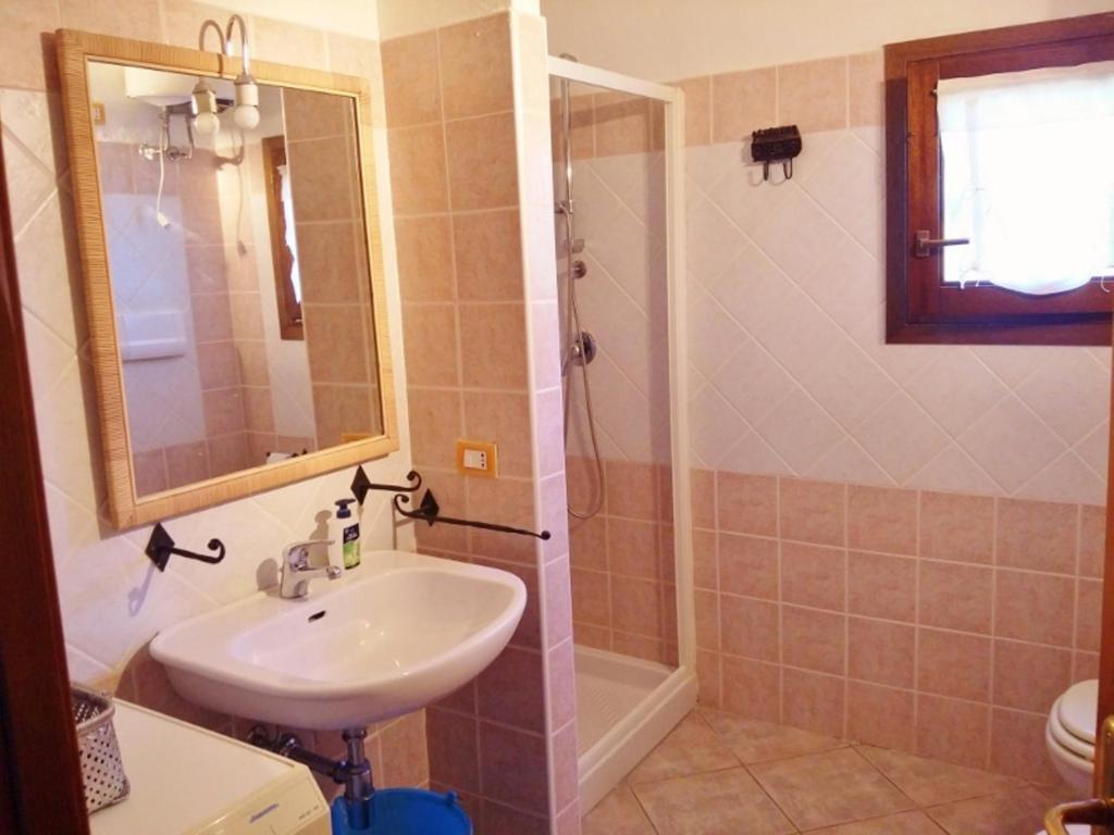 Casa Traversa - Spazioso Appartamento nel Cuore di San Teodoro