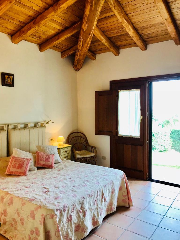 Villa Vista Mare a Monte Petrosu - Lusso con piscina
