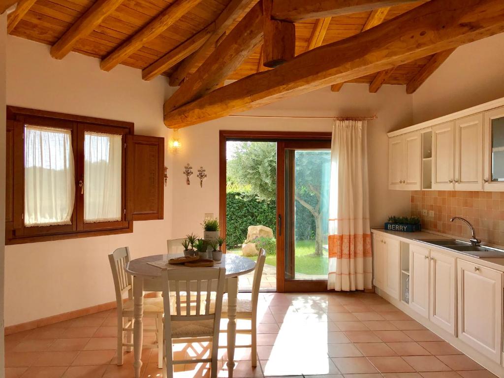 Villa Vista Mare a Monte Petrosu - Lusso con piscina