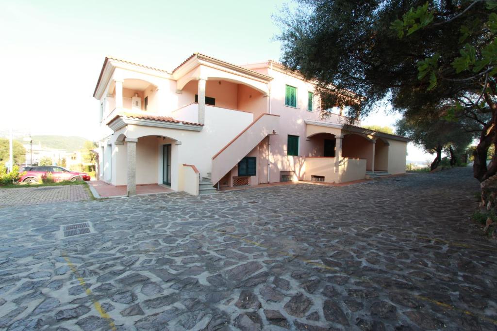 La Funtana a San Teodoro - Appartamenti con Giardino