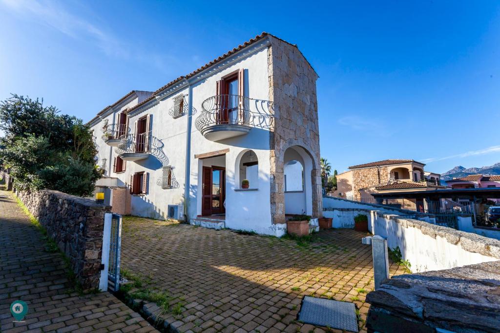 Villino White a San Teodoro - Accogliente Casa Vacanze