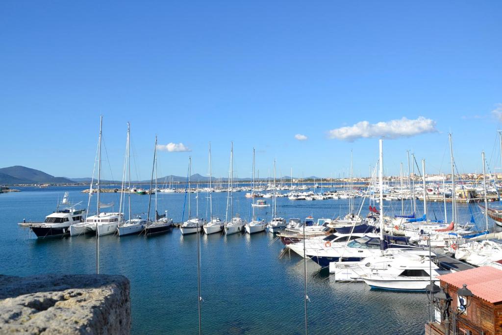 White Beach ad Alghero - Lussuosi apt fronte mare