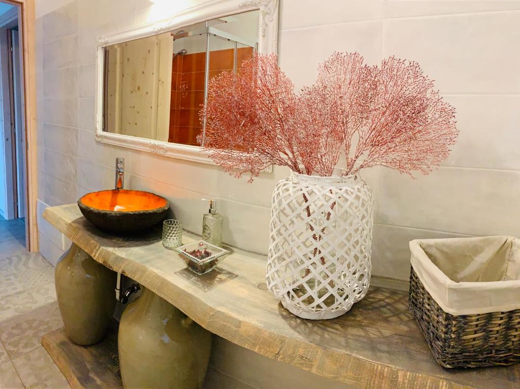 Art Villa a San Teodoro - Lussuosa Villa con Piscina