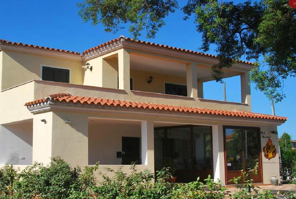 Gallo Spot a San Teodoro - B&B vicino a La Cinta