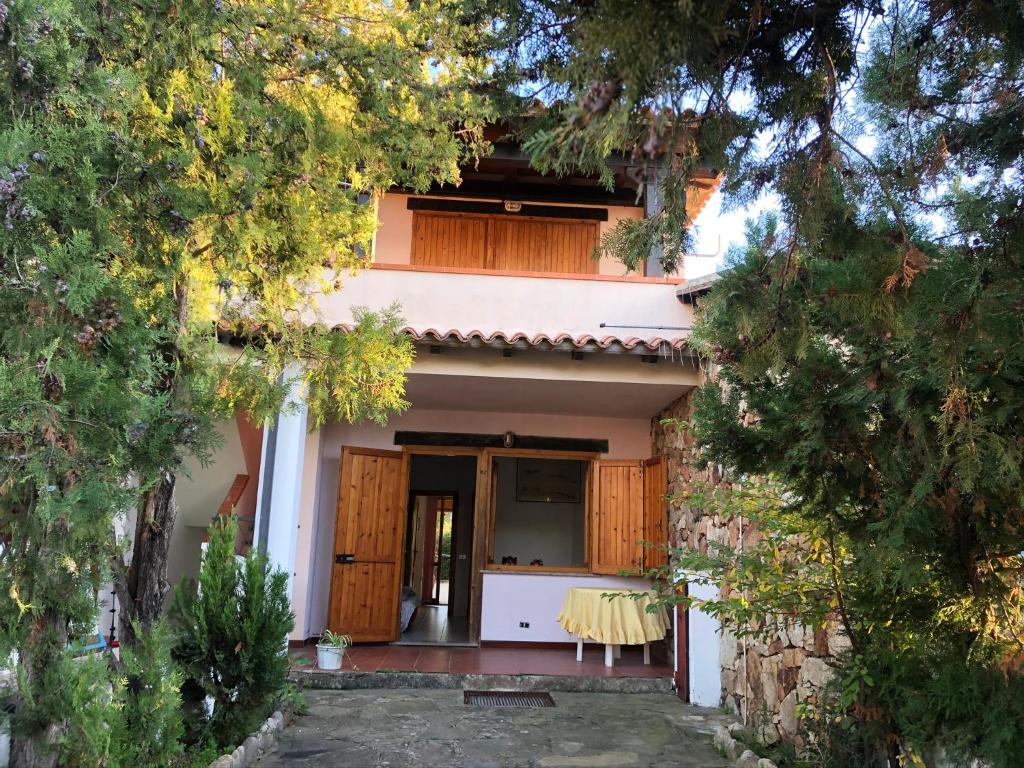 Rosa La Cinta a San Teodoro - Comodo appartamento centrale