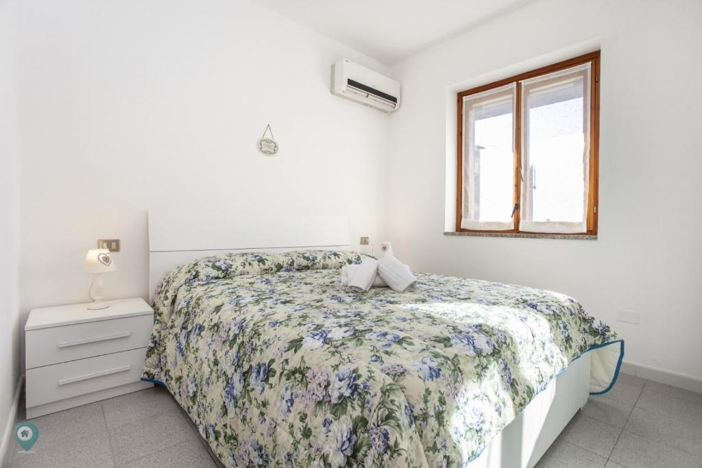 Villino Gramsci a San Teodoro - Vicino a La Cinta