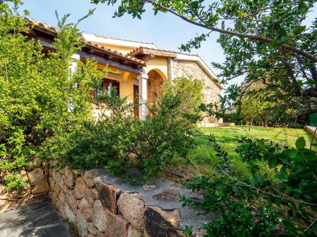 Peschiera 11 a San Teodoro - Chalet con giardino privato