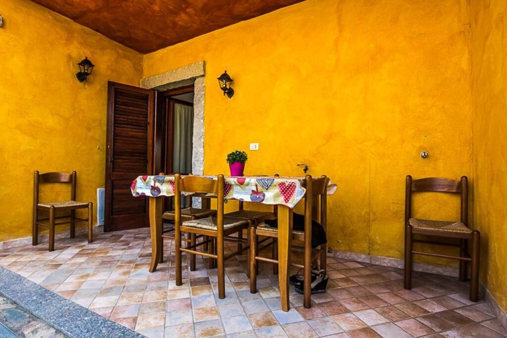 Villa Molly a San Teodoro - Lussuosa casa con patio