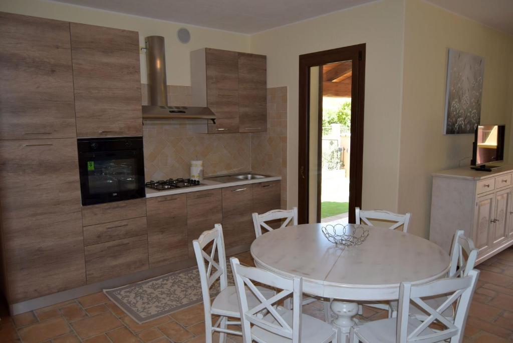 AGORA a Villasimius - Moderna Casa Vacanze con Giardino