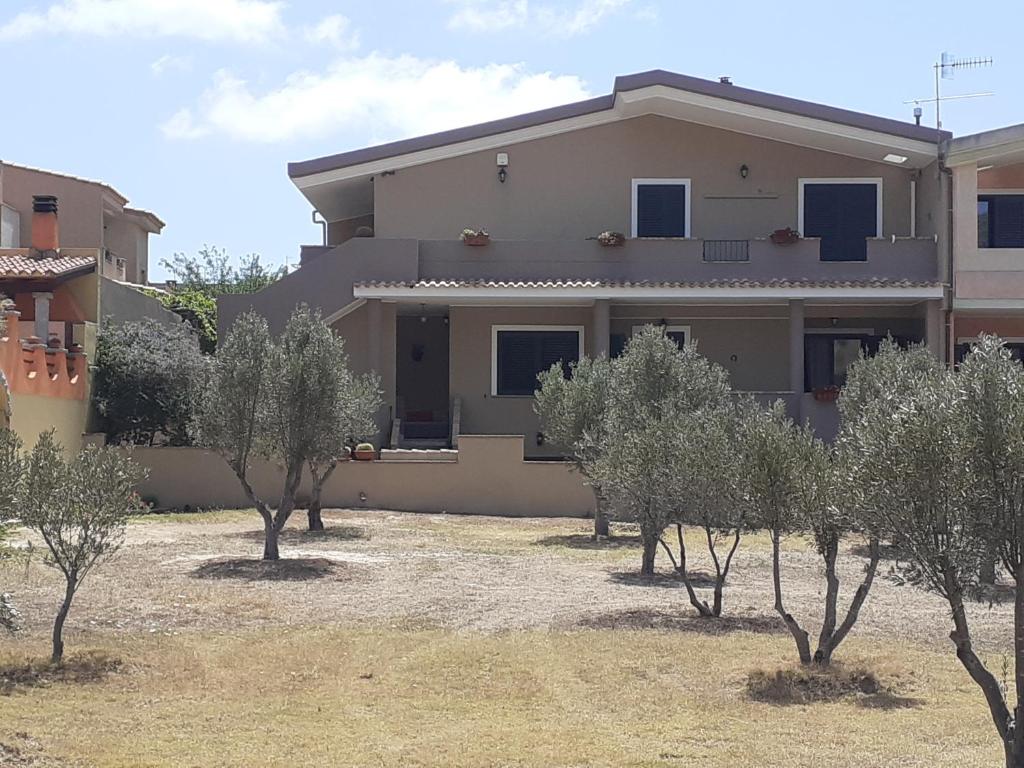 B&B MARZO '51 a Villasimius - Vista Montagna Incantevole