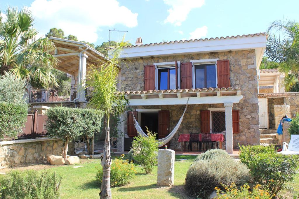 Villa Antonella a Villasimius - Lussuose case con piscina