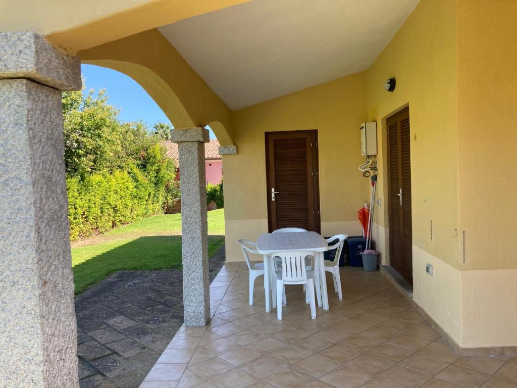 Residenze Gambaru a San Teodoro - Alloggi con Giardino