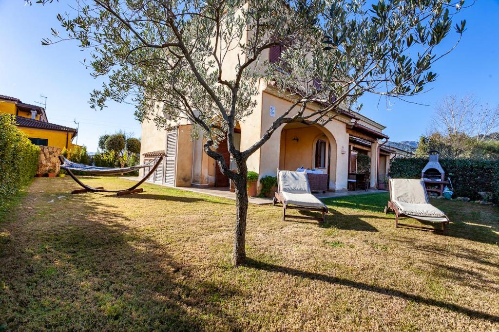 Villino Il Veliero a San Teodoro - Relax con giardino