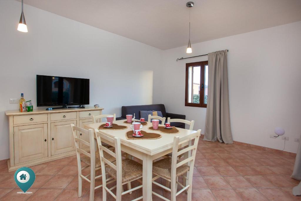 Arruli H1 a San Teodoro - Incantevole Casa con Giardino