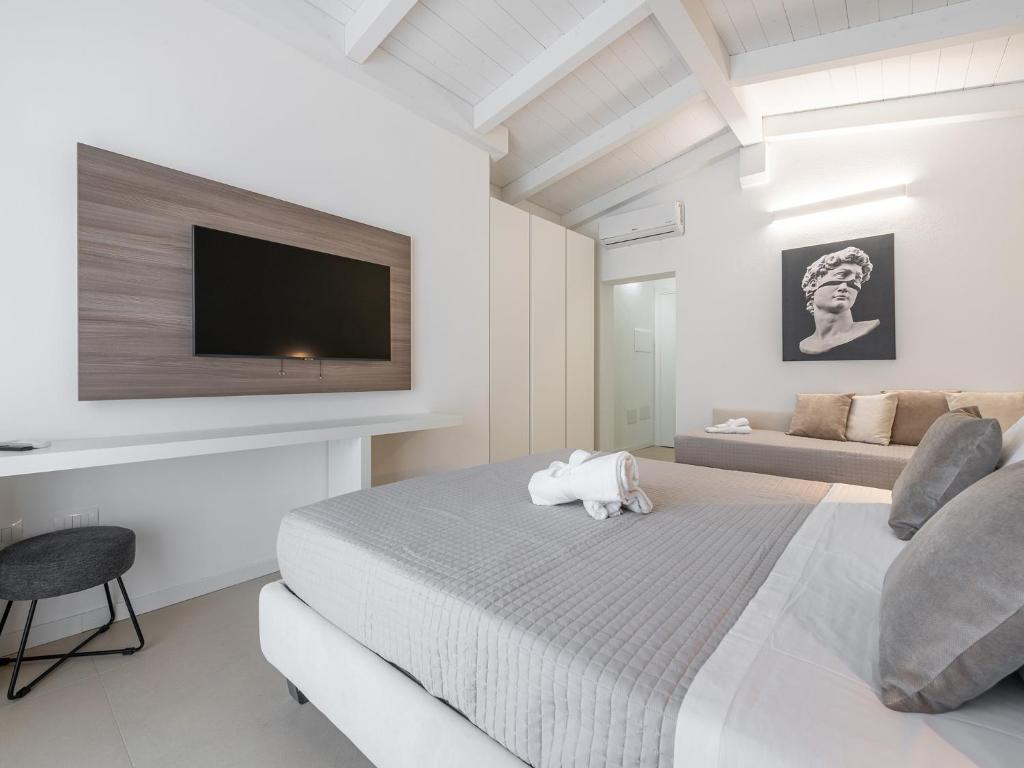 Palazzo Michelangelo a Villasimius - Lussuoso Hotel con Piscina