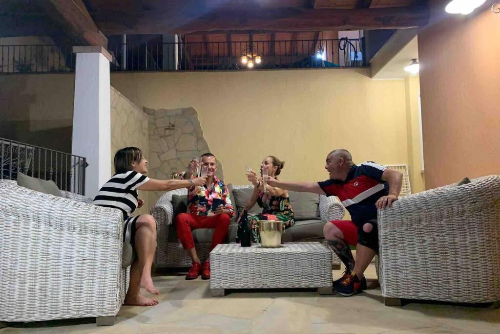 Villa Elisa a Villasimius - Esclusiva Residenza con Giardino