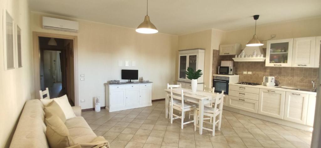 Casa di Lisa a Villasimius - Accessibile con Giardino