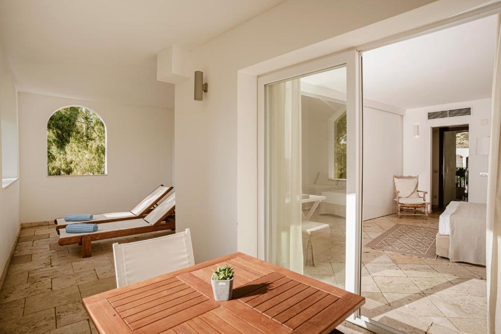 Falkensteiner Capo Boi - Lussuoso Resort Fronte Mare