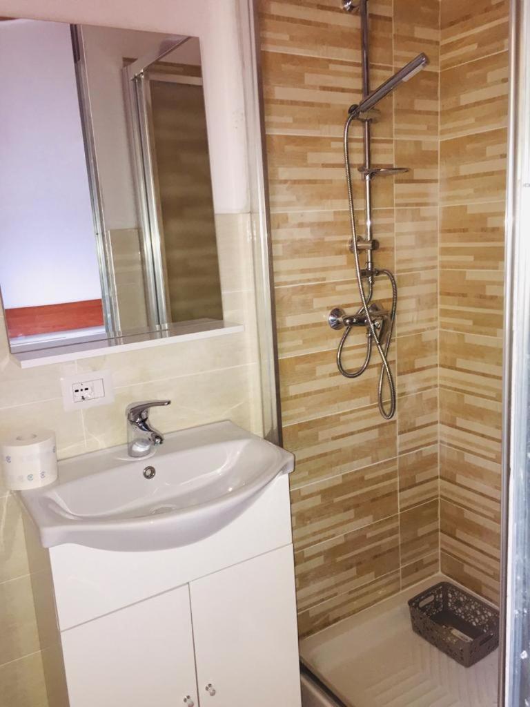 Villa Gisa a San Teodoro - Spaziosa casa con giardino