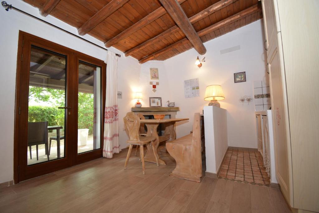 Appartamento Maestrale a San Teodoro - Oasi con Giardino