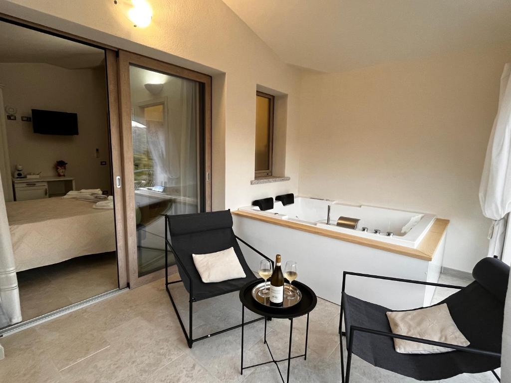 LAMEFATA a San Teodoro - Lussuoso alloggio vista giardino