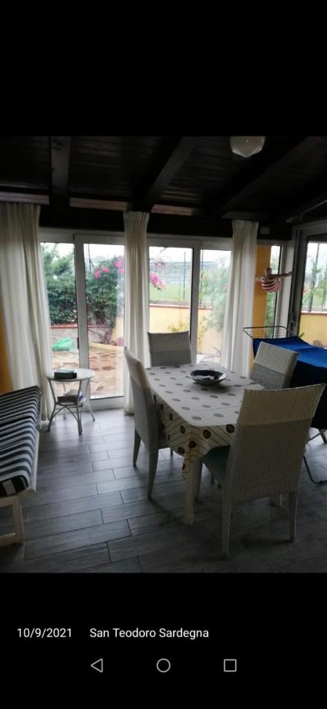 Villa Genovesi Tamerici a San Teodoro - Oasi nel Centro