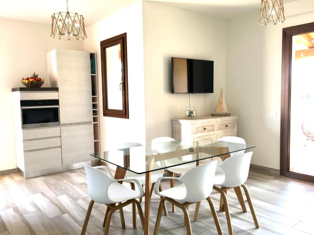 Oasi delle Onde a Villasimius - Rilassante Casa con Terrazza